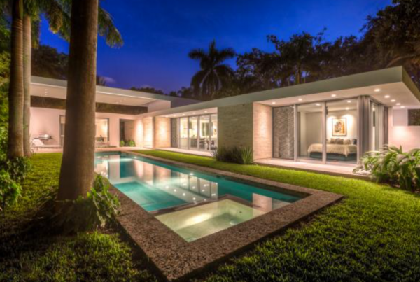 Ruang Terbuka dengan Kolam Renang